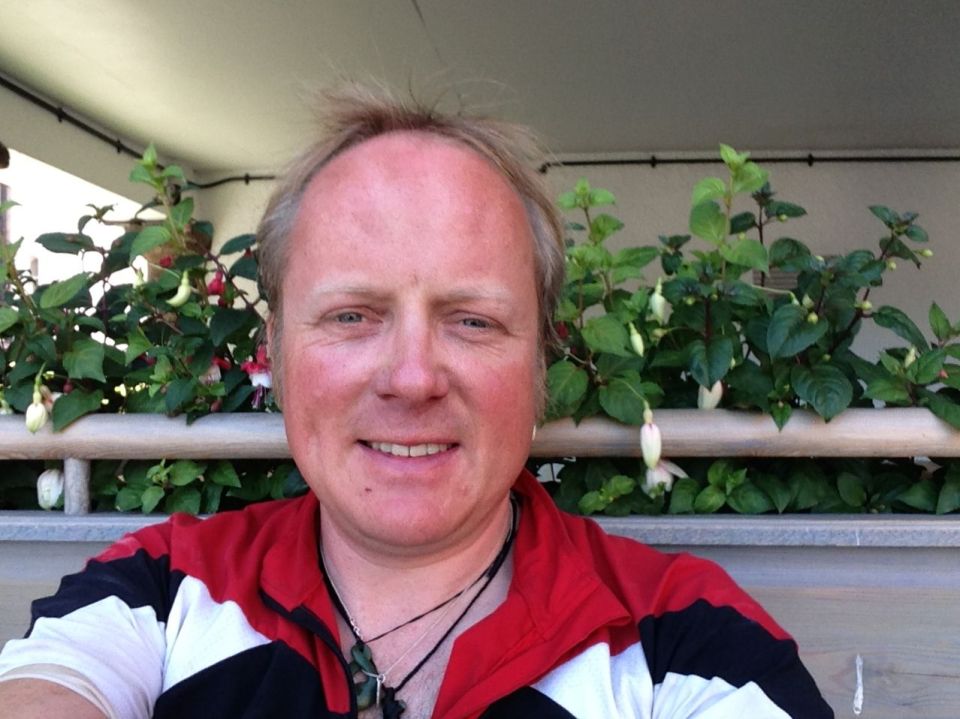 Fowey - enjoynig a cold pint, slight case of panda eyes