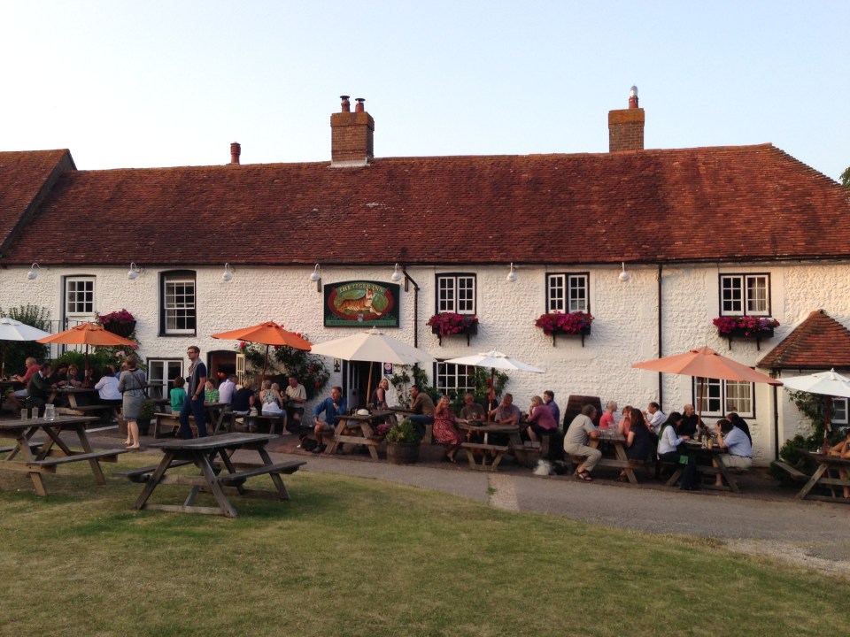 Tiger Inn - busy evening