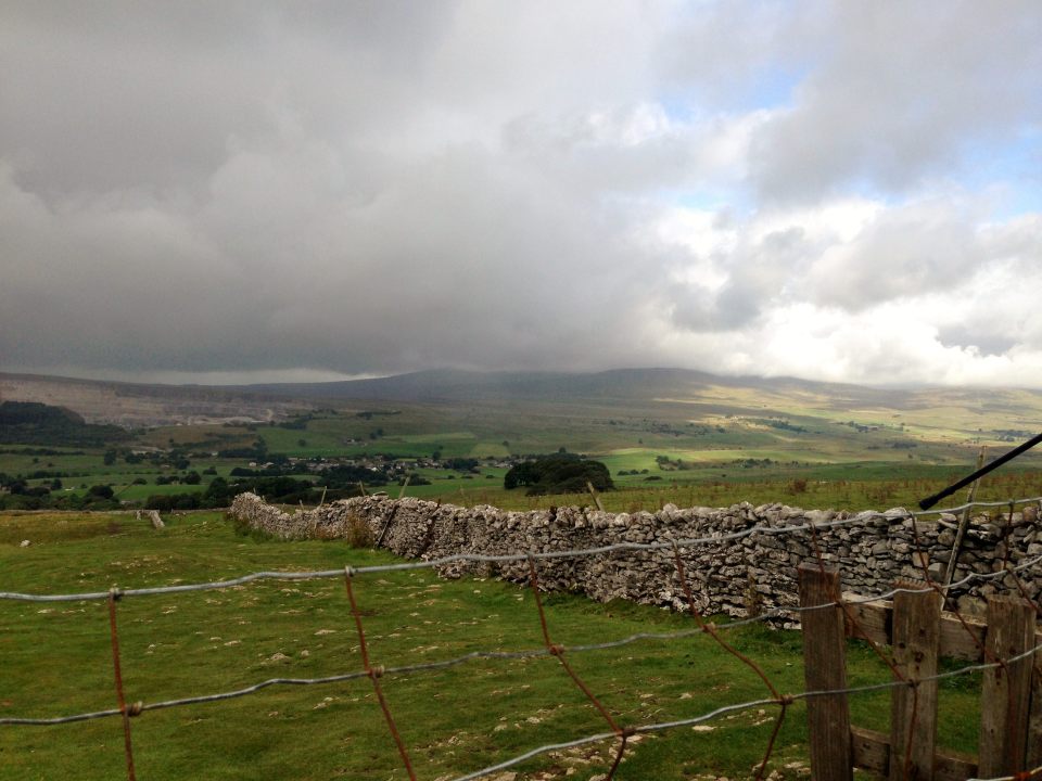 Pen y Ghent - clouds building